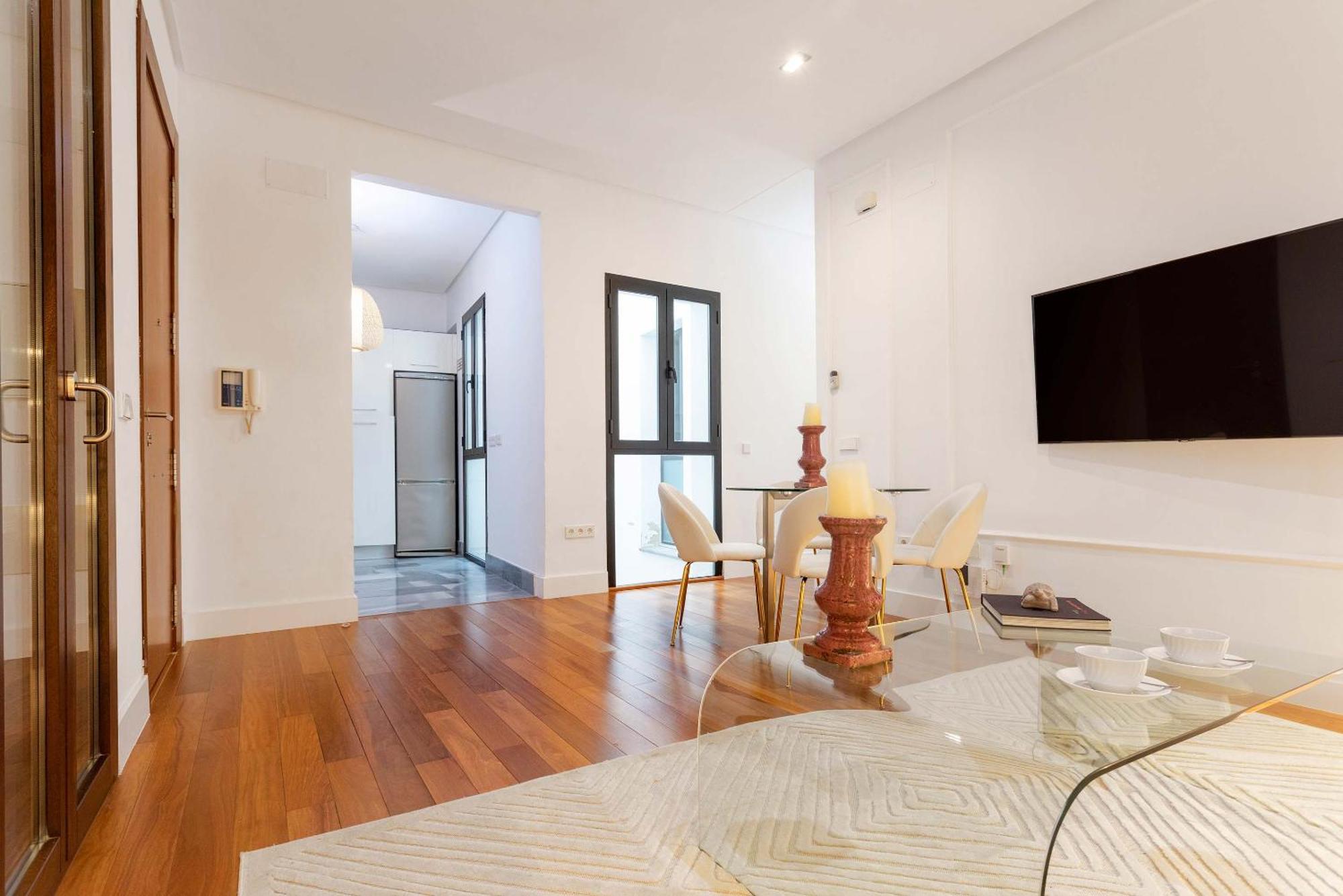 Apartamento Genteel Corral Del Rey Ii